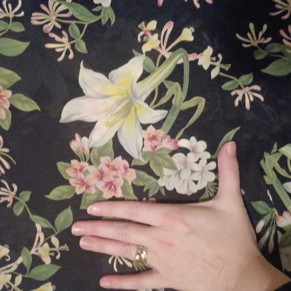 Black Floral Halter - Picture 2 of 3